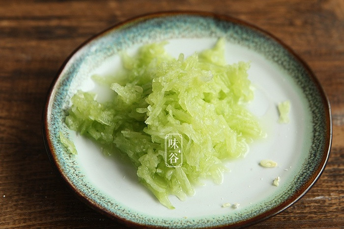 Bánh đậu phụ chiên tôm mới lạ bé nào cũng thích cũng mê