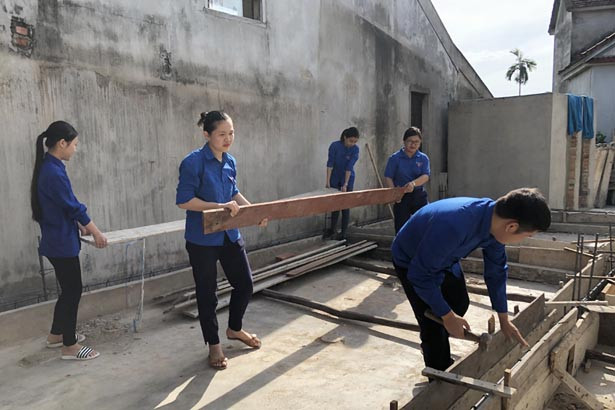 Xây nhà khăn quàng đỏ” cho gia đình 3 chị em khó khăn ở TP Hà Tĩnh
