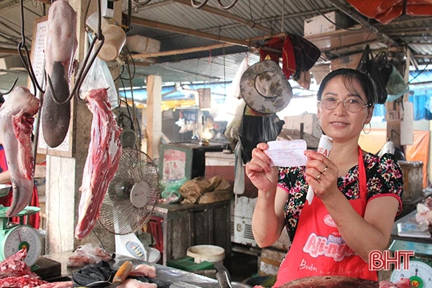 Giữa “bão dịch, người tiêu dùng Hà Tĩnh không quay lưng với thịt lợn