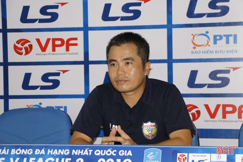 Hàng công thiếu duyên, Hồng Lĩnh Hà Tĩnh thất thủ trước An Giang ngay trên sân nhà