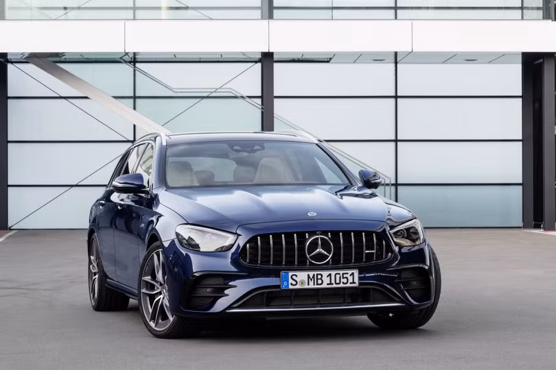 Phiên bản hiệu năng cao Mercedes-AMG E53 2021 chính thức trình làng