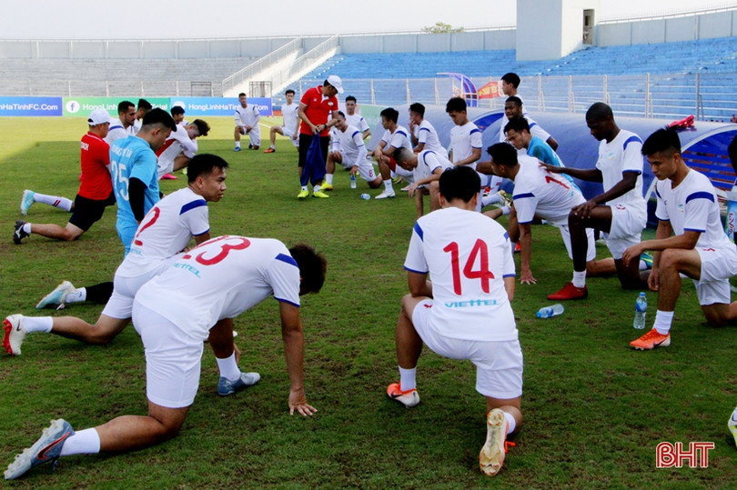 Xuất quân trận đầu không khán giả, Hồng Lĩnh Hà Tĩnh quyết thi đấu hết mình