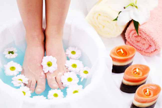 Mách bạn mẹo chữa hôi chân hiệu quả