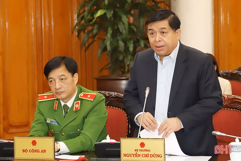 Thủ tướng Nguyễn Xuân Phúc: Hà Tĩnh đưa ra định hướng đúng trong phát triển thời gian tới