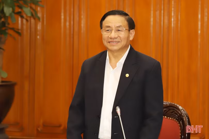 Thủ tướng Nguyễn Xuân Phúc: Hà Tĩnh đưa ra định hướng đúng trong phát triển thời gian tới