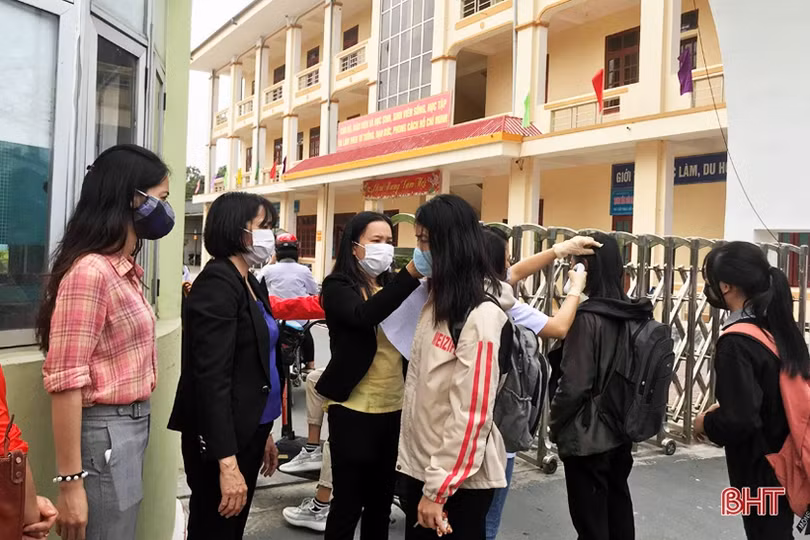 Phòng dịch Covid -19 ở Trường Trung cấp nghề Hà Tĩnh