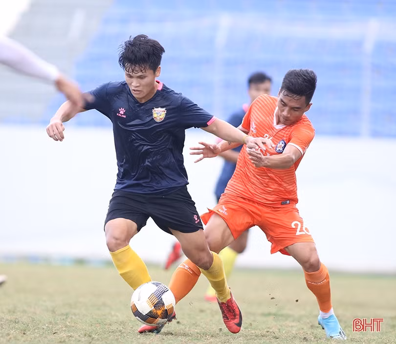 Hồng Lĩnh Hà Tĩnh sử dụng đội hình nào đấu Viettel?