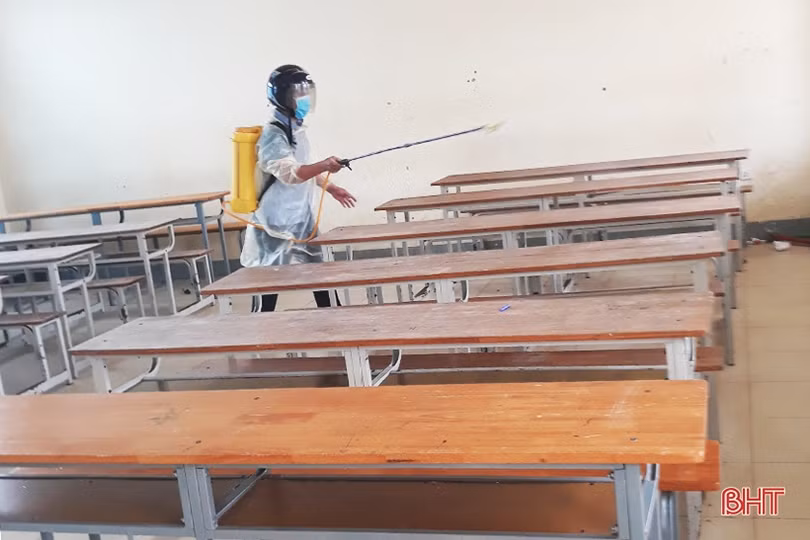 Phòng dịch Covid -19 ở Trường Trung cấp nghề Hà Tĩnh