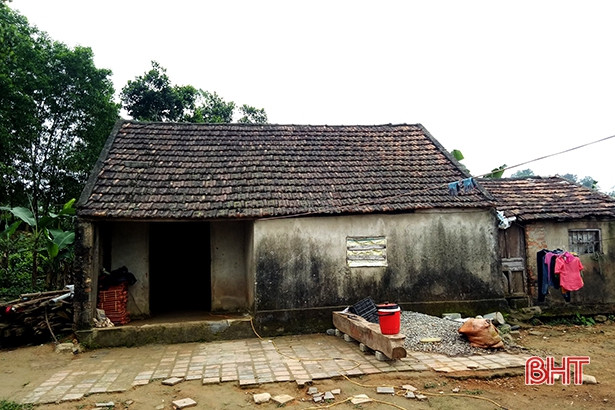 Đoàn thanh niên doanh nghiệp Hà Tĩnh hỗ trợ xây nhà cho hộ nghèo