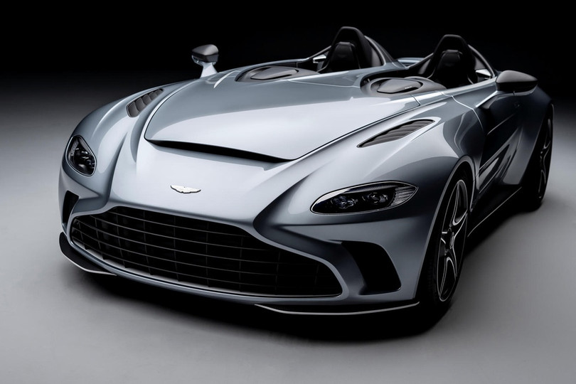 Aston Martin V12 Speedster - siêu xe độc lạ, giá 1 triệu USD