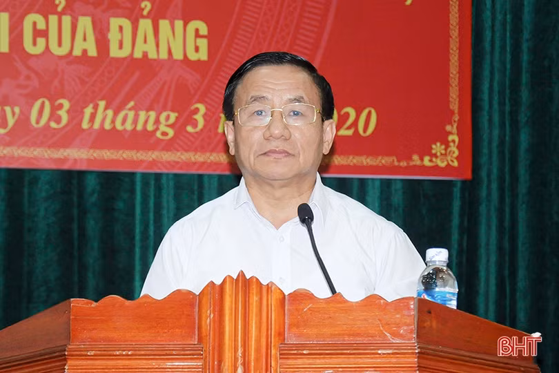 Lan tỏa mạnh mẽ phong trào thi đua chào mừng đại hội Đảng các cấp ở Hà Tĩnh