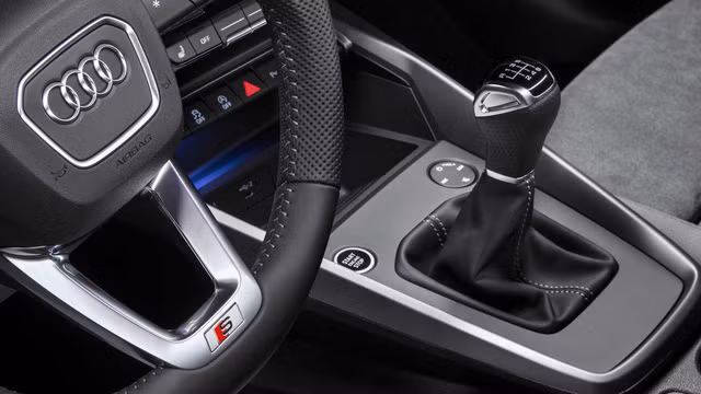 Audi A3 Sportback 2021 ra mắt, gây bất ngờ bằng nội thất mang “chất” Lamborghini