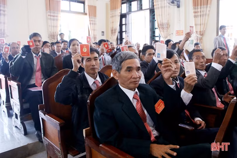 Ông Mai Xuân Minh tái đắc cử Bí thư Đảng ủy xã Thượng Lộc