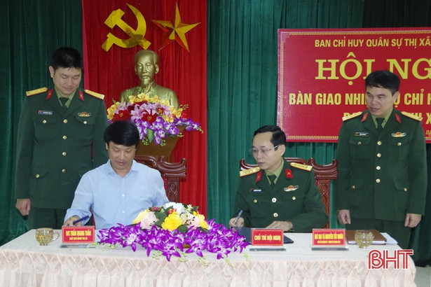 Trung tá Trần Nam Long làm Chỉ huy trưởng Ban CHQS thị xã Hồng Lĩnh