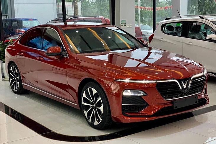 Đại lý chiết khấu giá xe VinFast hàng trăm triệu đồng