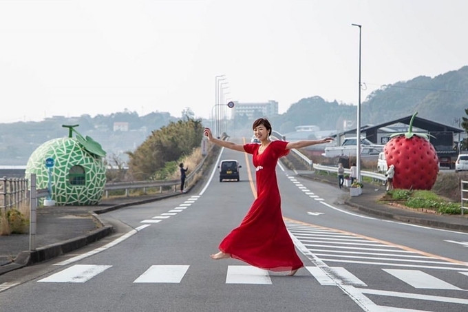 Độc đáo nhà chờ xe buýt hoa quả ở Nhật ảnh 2 Độc đáo nhà chờ xe buýt hoa quả ở Nhật