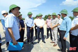 Bí thư Tỉnh ủy kiểm tra tiến độ các dự án giao thông trọng điểm