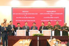Hà Tĩnh - Viêng Chăn hội đàm hợp tác tìm kiếm, quy tập hài cốt liệt sỹ 