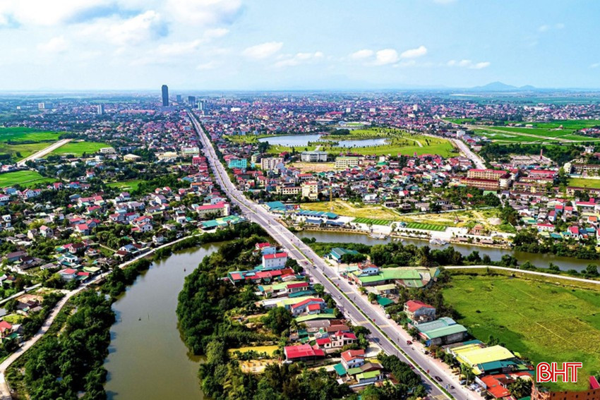 Núi Nài - sông Phủ (TP Hà Tĩnh). bqbht_br_105d5072623t6964l7-127d5104952t12465l0.jpg
