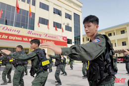 Có gì ở buổi huấn luyện cơ động của lực lượng "lá chắn thép"?