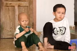 Vòng tay nhân ái: Thắt lòng cảnh 2 anh em ruột bị u não ác tính