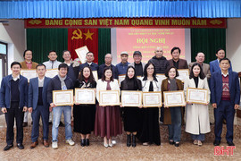 Văn học nghệ thuật góp phần giữ gìn, phát huy bản sắc văn hóa con người Hà Tĩnh