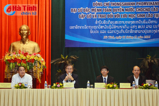 ha tinh gop phan vun dap tinh doan ket huu nghi viet lao len tam cao moi
