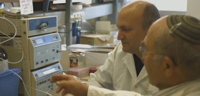 israel tim ra chien binh moi co the tieu diet hoan toan virus hiv