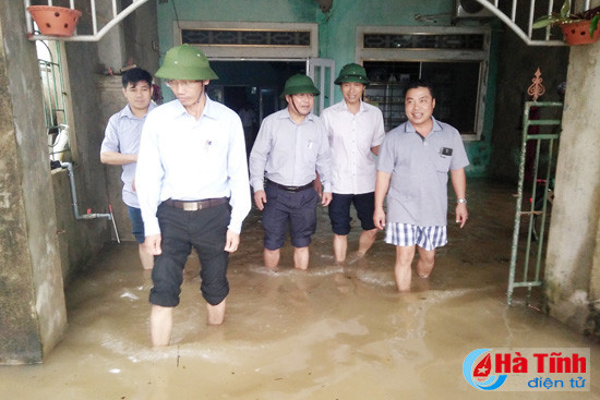 van hanh xa dap linh hoat san sang doi pho voi mua lu