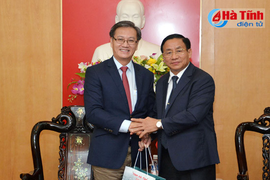 ha tinh gop phan vun dap tinh doan ket huu nghi viet lao len tam cao moi