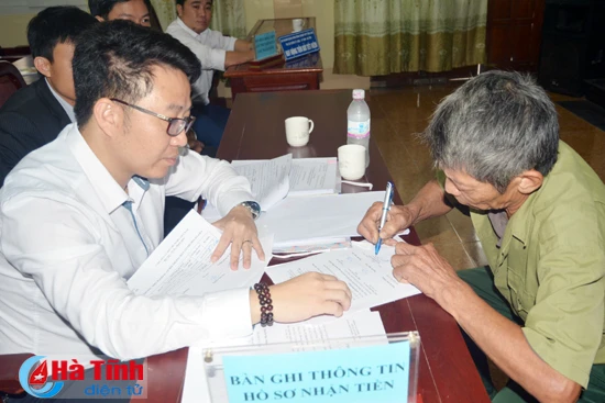 tx ky anh chi tra tien boi thuong thiet hai su co moi truong bien