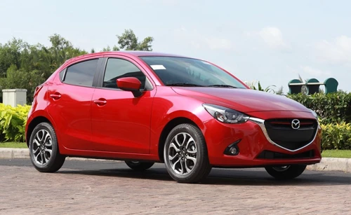 truong hai trieu hoi 4 800 xe mazda 2 sua loi ca vang