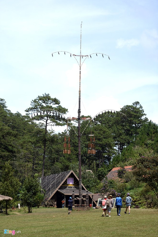 ngoi lang xinh nhu co tich mang ten chang cu lan