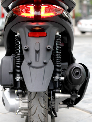 piaggio medley canh tranh sh bang cong nghe tai viet nam