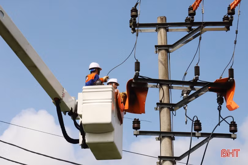 Điện lực Hà Tĩnh xử lý gần 200 phiên khiếm khuyết trên lưới