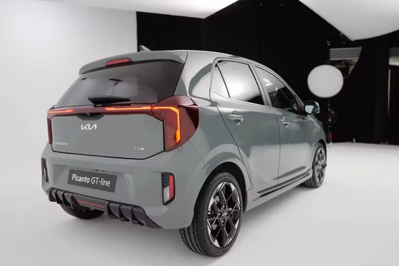 Kia Morning 2024 lộ diện với thay đổi lớn