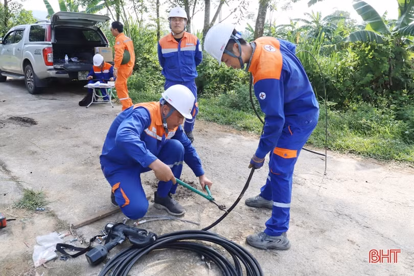 Điện lực Hà Tĩnh xử lý gần 200 phiên khiếm khuyết trên lưới