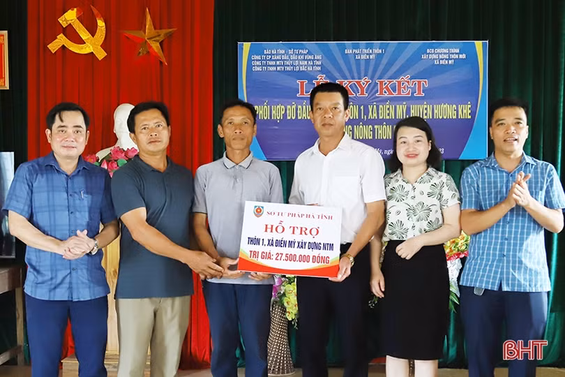 Chung sức cùng thôn khó khăn xây dựng nông thôn mới