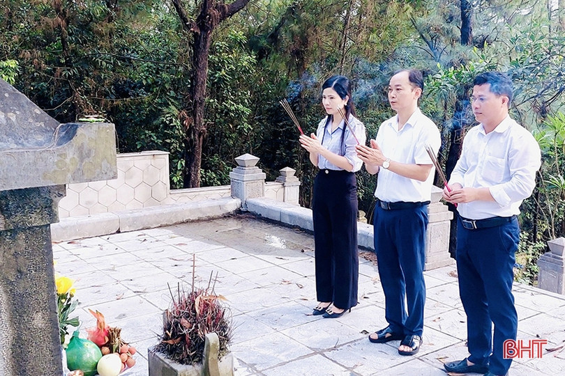 Dâng hương tưởng nhớ Đình nguyên Tiến sỹ Phan Đình Phùng