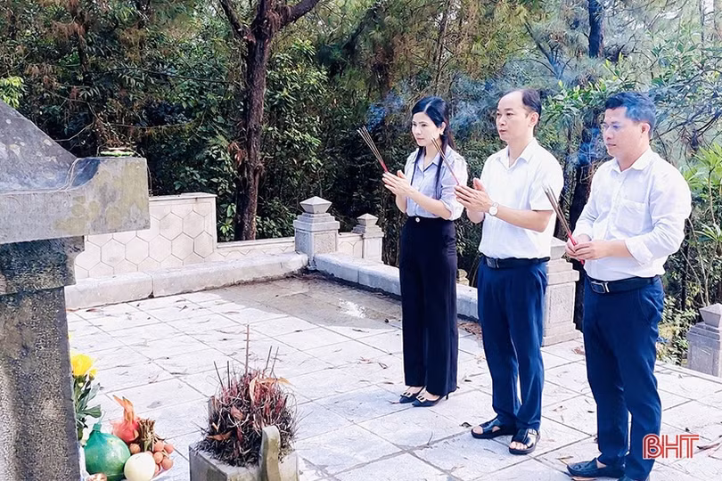 Dâng hương tưởng nhớ Đình nguyên Tiến sỹ Phan Đình Phùng