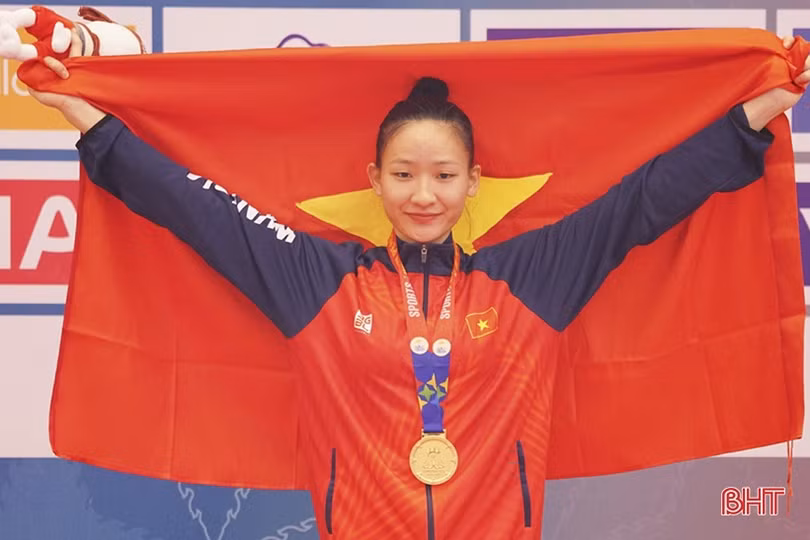 Những bông hoa đẹp trong vườn hoa thi đua yêu nước của Hà Tĩnh