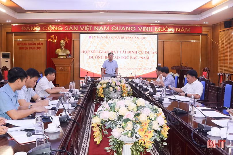 Cao tốc Bắc - Nam qua Can Lộc: Giao đất tái định cư công khai, minh bạch