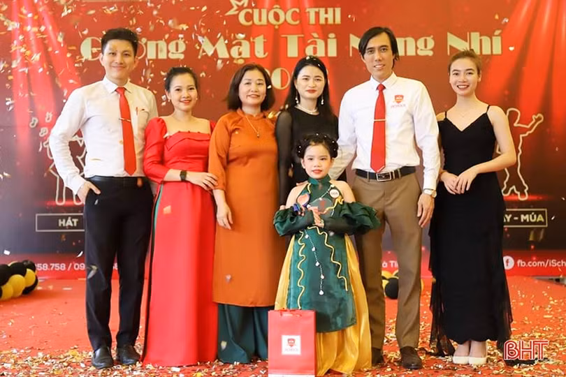 Trường iSchool Hà Tĩnh vinh danh học sinh xuất sắc năm học 2022 - 2023