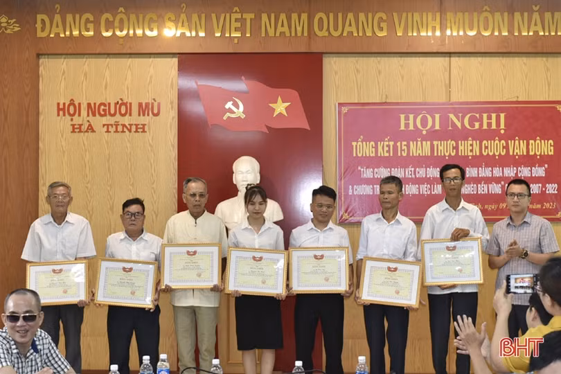 Hơn 2.200 lượt người mù Hà Tĩnh được vay vốn để phát triển kinh tế 