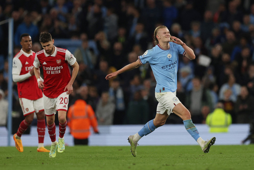 Những dấu mốc trong cú ăn ba của Man City