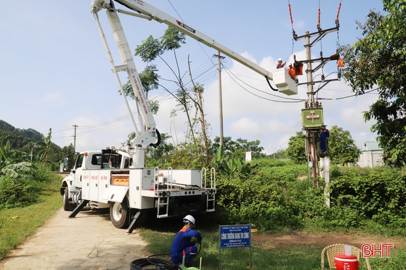 Điện lực Hà Tĩnh xử lý gần 200 phiên khiếm khuyết trên lưới