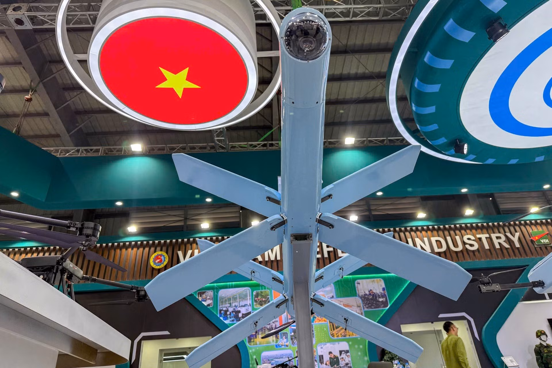 UAV XBL-01 cảm tử do Tổng cục Công nghiệp Quốc phòng chế tạo (Ảnh: Mạnh Quân).