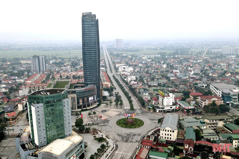 Thành Sen thanh bình ngày đầu năm mới