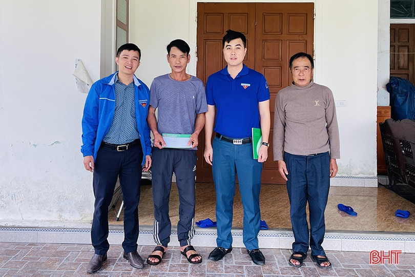 Tặng quà tết cho các bệnh nhân khó khăn tại BVĐK tỉnh