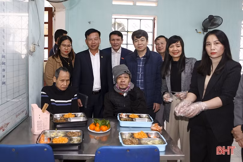 Tết ấm áp ở Trung tâm Điều dưỡng người có công và Bảo trợ xã hội Hà Tĩnh